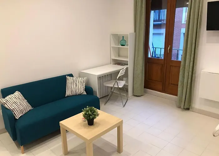 Un Genial Estudio En El Barrio Las Cortes