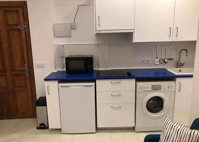 Un Genial Estudio En El Barrio Las Cortes