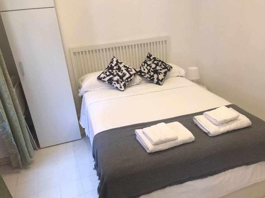 Appartamento Un Genial Estudio En El Barrio Cortes
