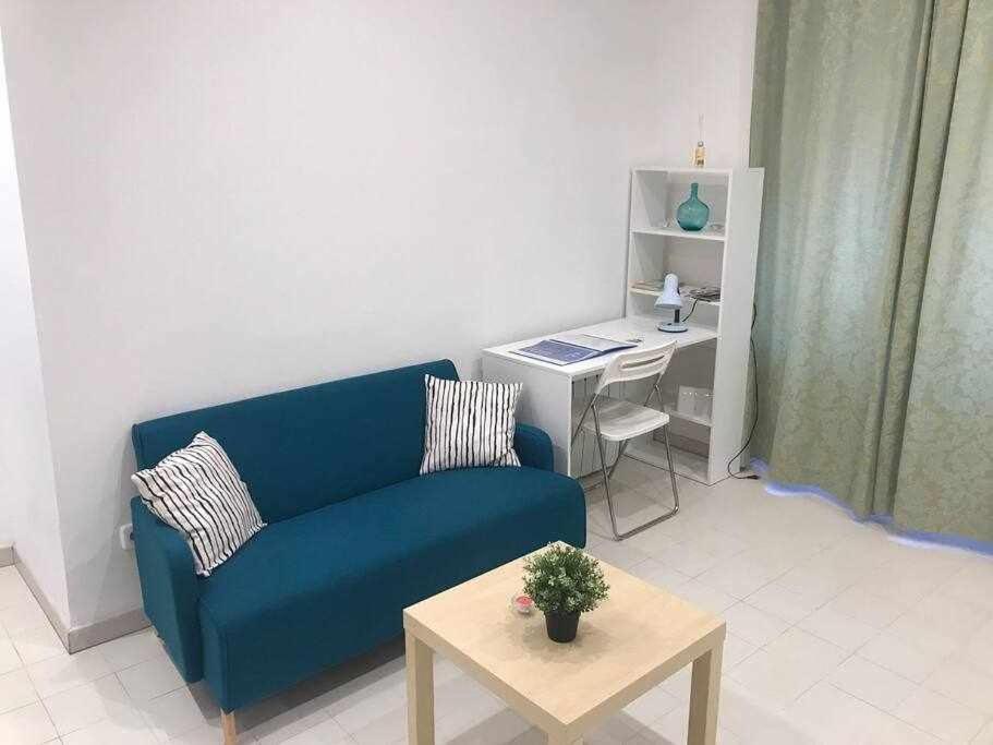 Un Genial Estudio En El Barrio Cortes